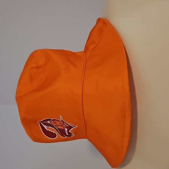 Buccaneers hat NEW - Picture 2 of 5